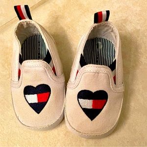 Newborn Girls Tommy Hilfiger Patriotic Shoes